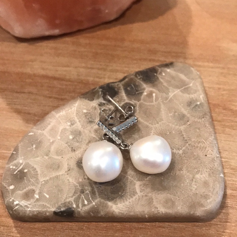 Silver and pearl earrings
